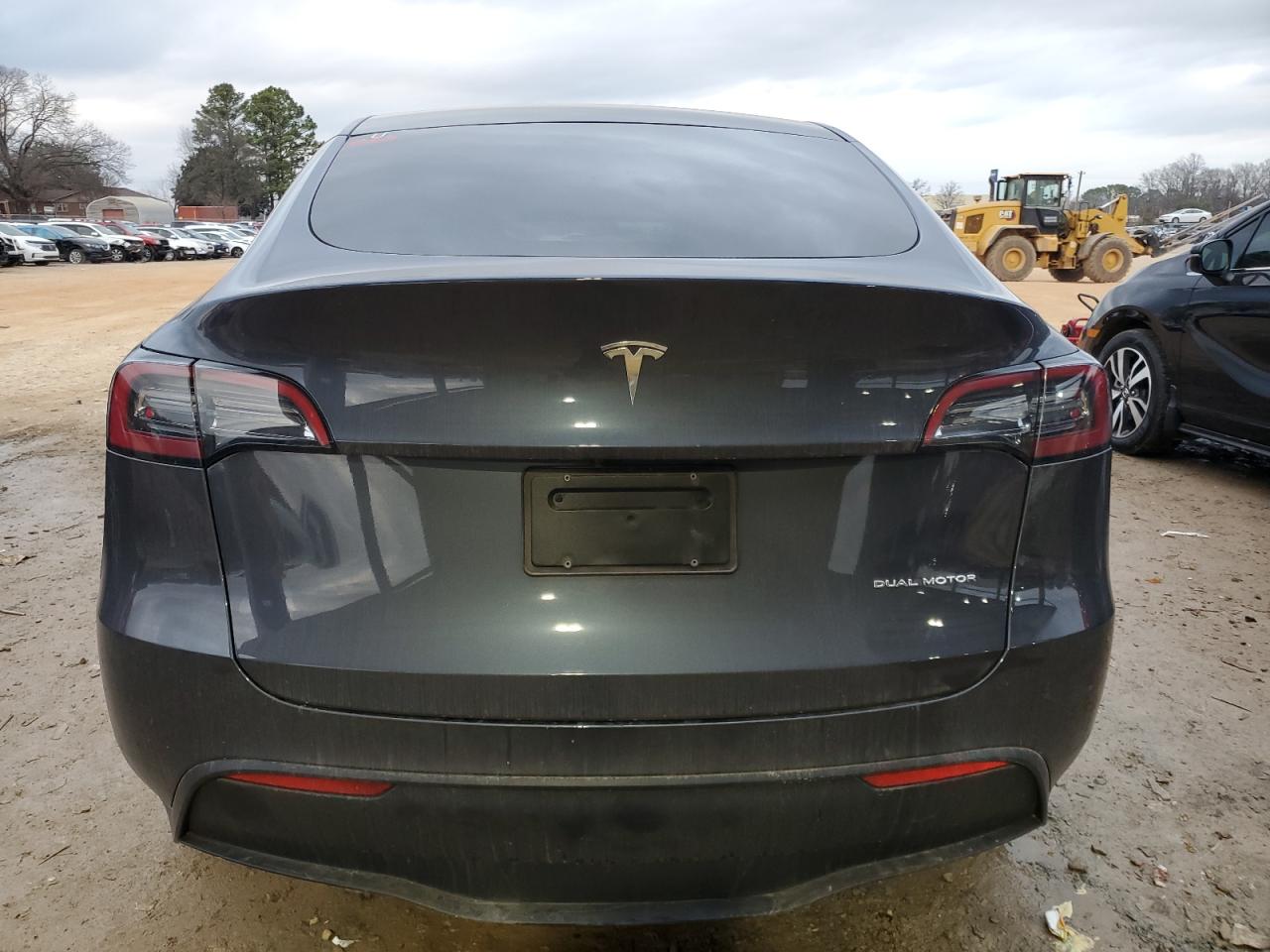 2023 TESLA MODEL Y  VIN:7SAYGDEE5PF788055