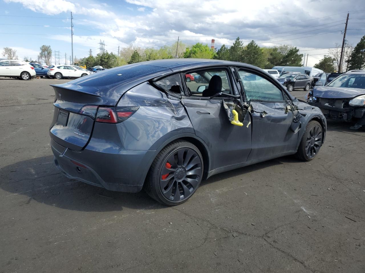 2023 TESLA MODEL Y  VIN:7SAYGDEF8PF887543