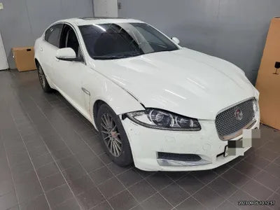 2014 Jaguar XF VIN: