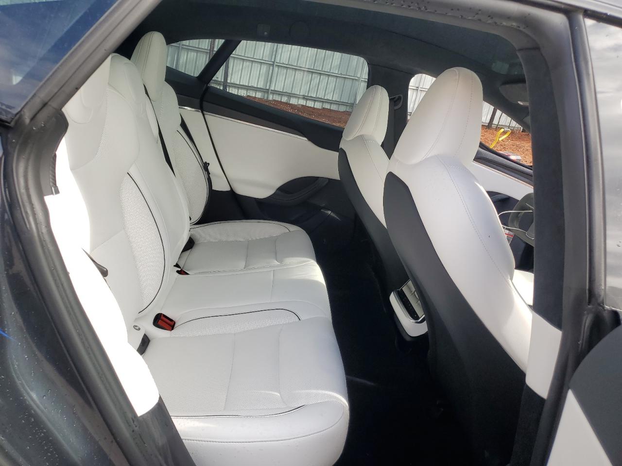 2024 TESLA MODEL S  VIN:5YJSA1E67RF533518