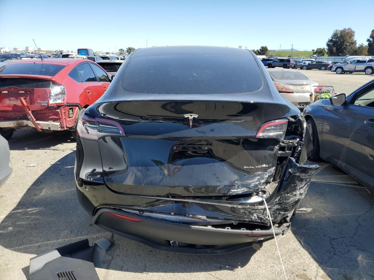 2023 TESLA MODEL Y  VIN:7SAYGDEE0PF630531