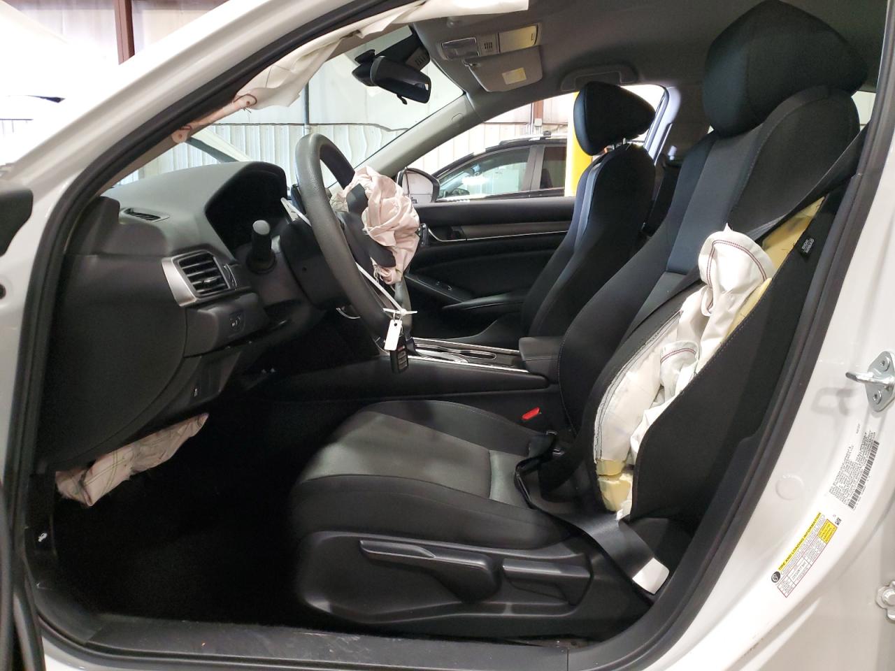 2022 HONDA ACCORD LX VIN:1HGCV1F1XNA033353