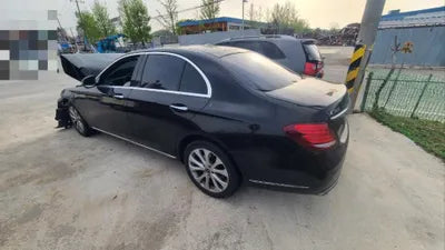 2019 Mercedes-Benz E 300 VIN: