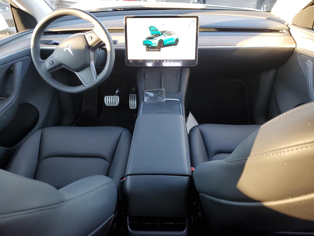 2024 TESLA MODEL Y  VIN:7SAYGDEF1RA261719