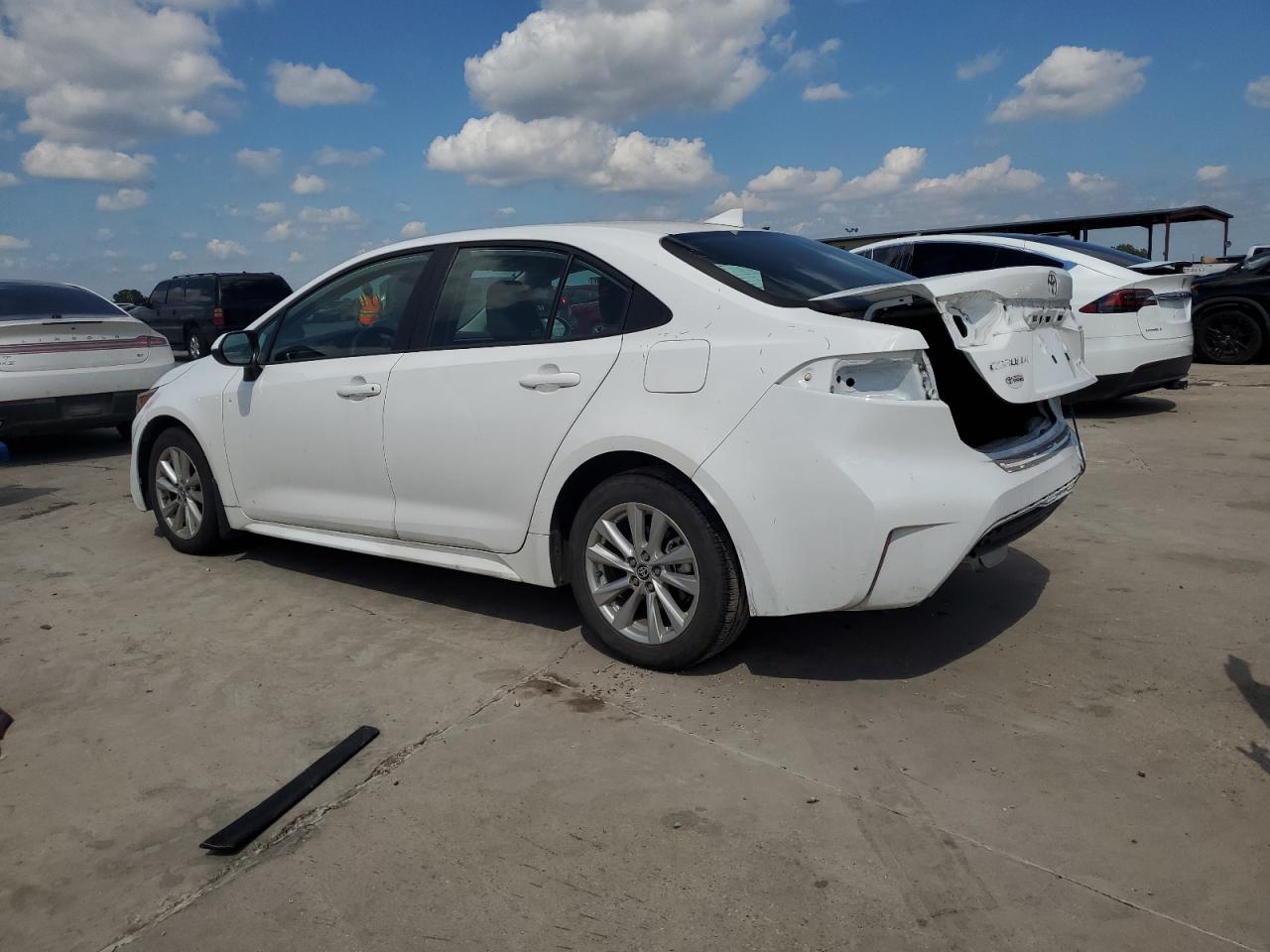 2023 TOYOTA COROLLA LE VIN:5YFB4MDE7PP033877