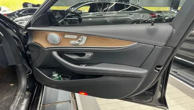 2020 Mercedes-Benz E 300 VIN: