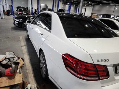 2014 Mercedes-Benz E 300 VIN: