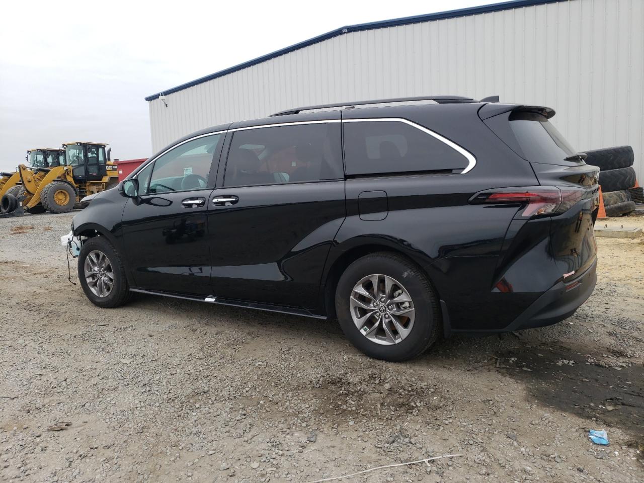 2023 TOYOTA SIENNA XLE VIN:5TDYRKEC7PS154753