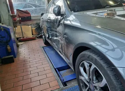 2017 Mercedes-Benz C 220 313KMWDDWF0EB5HR2 VIN:313KMWDDWF0EB5HR2