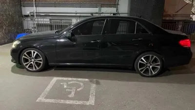 2015 Mercedes-Benz E 220 VIN: