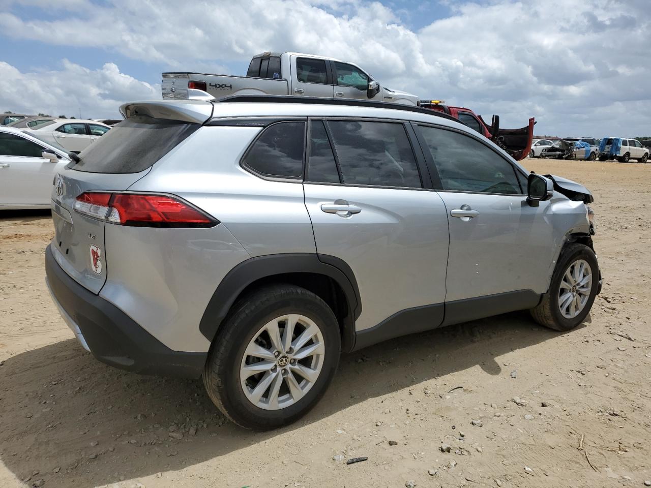 2022 TOYOTA COROLLA CROSS LE VIN:7MUBAAAG4NV021130