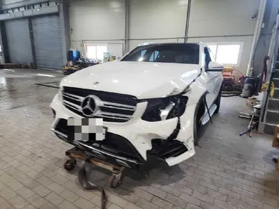 2019 Mercedes-Benz GLC 300 VIN: