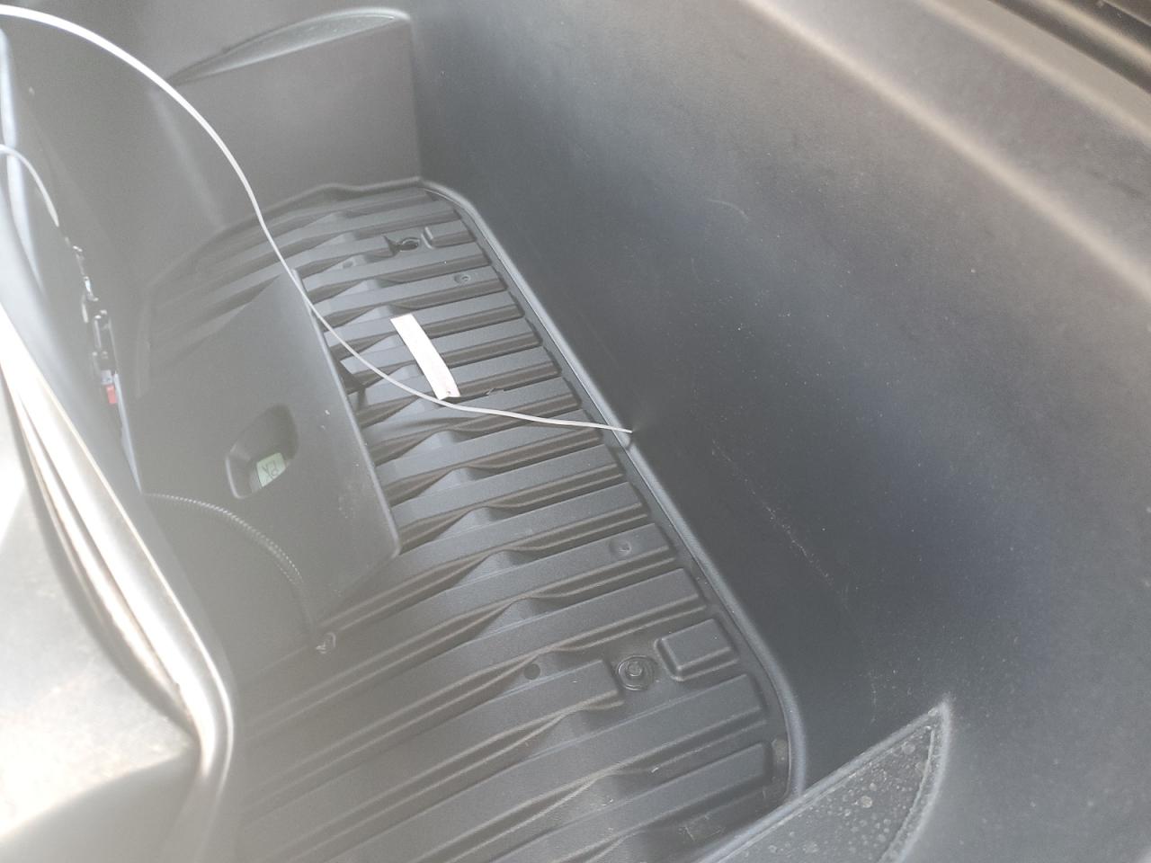 2023 TESLA MODEL Y  VIN:7SAYGDEEXPF880570
