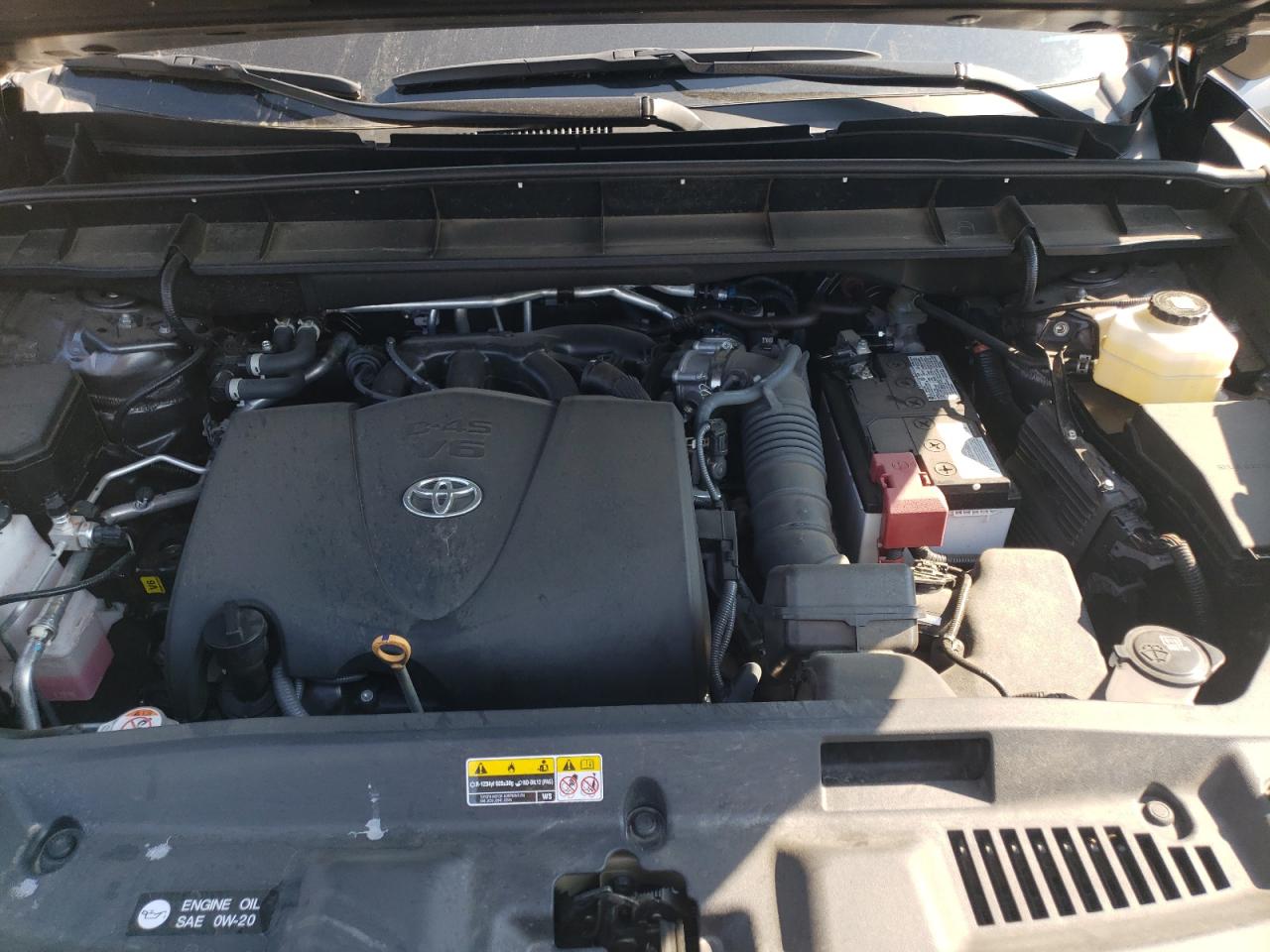 2022 TOYOTA HIGHLANDER XLE VIN:5TDGZRBH1NS213099