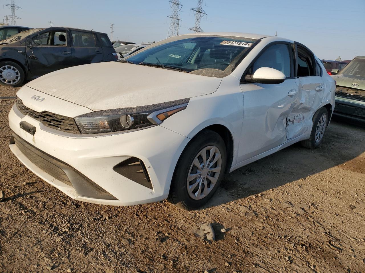 2022 KIA FORTE FE VIN:3KPF24AD2NE499220