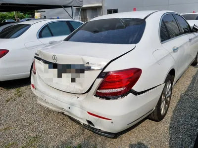 2019 Mercedes-Benz E 300 WDDZF4KB3KA588202 VIN:WDDZF4KB3KA588202