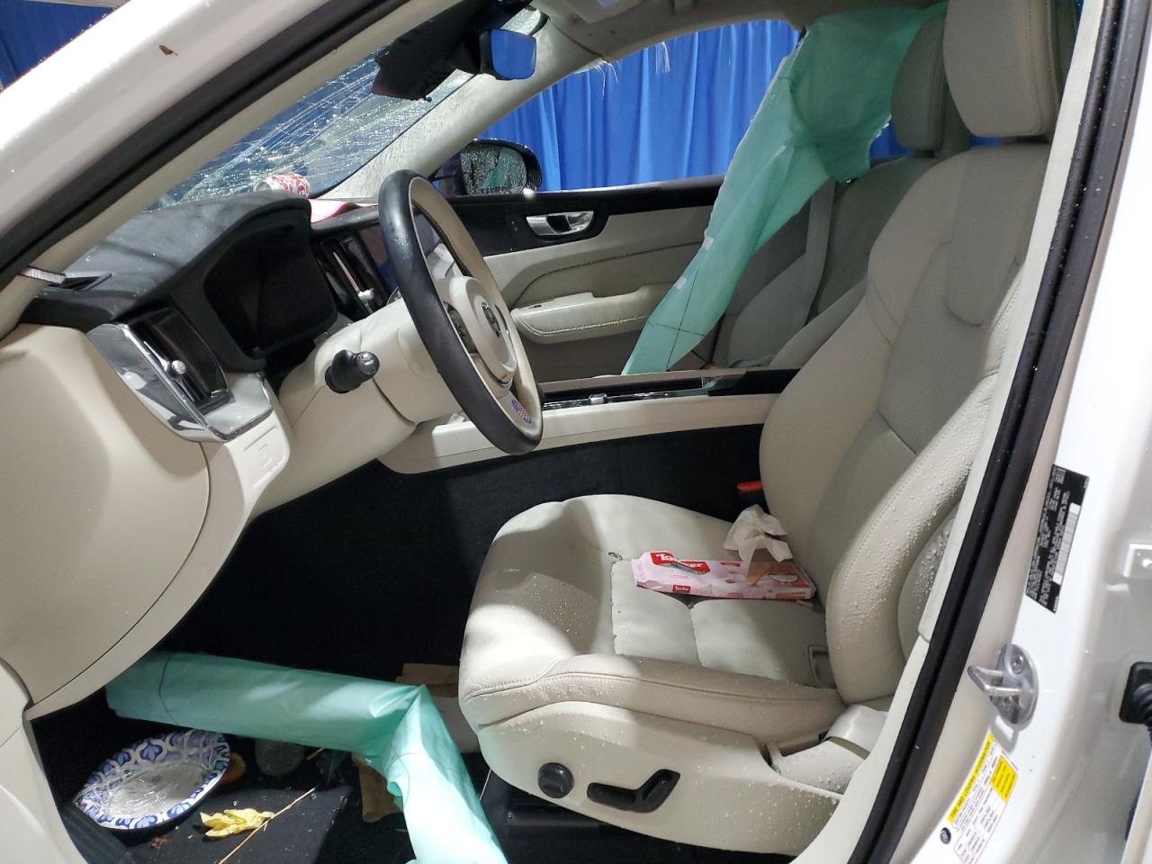 2024 VOLVO XC60 PLUS VIN:YV4L12RL7R1750616