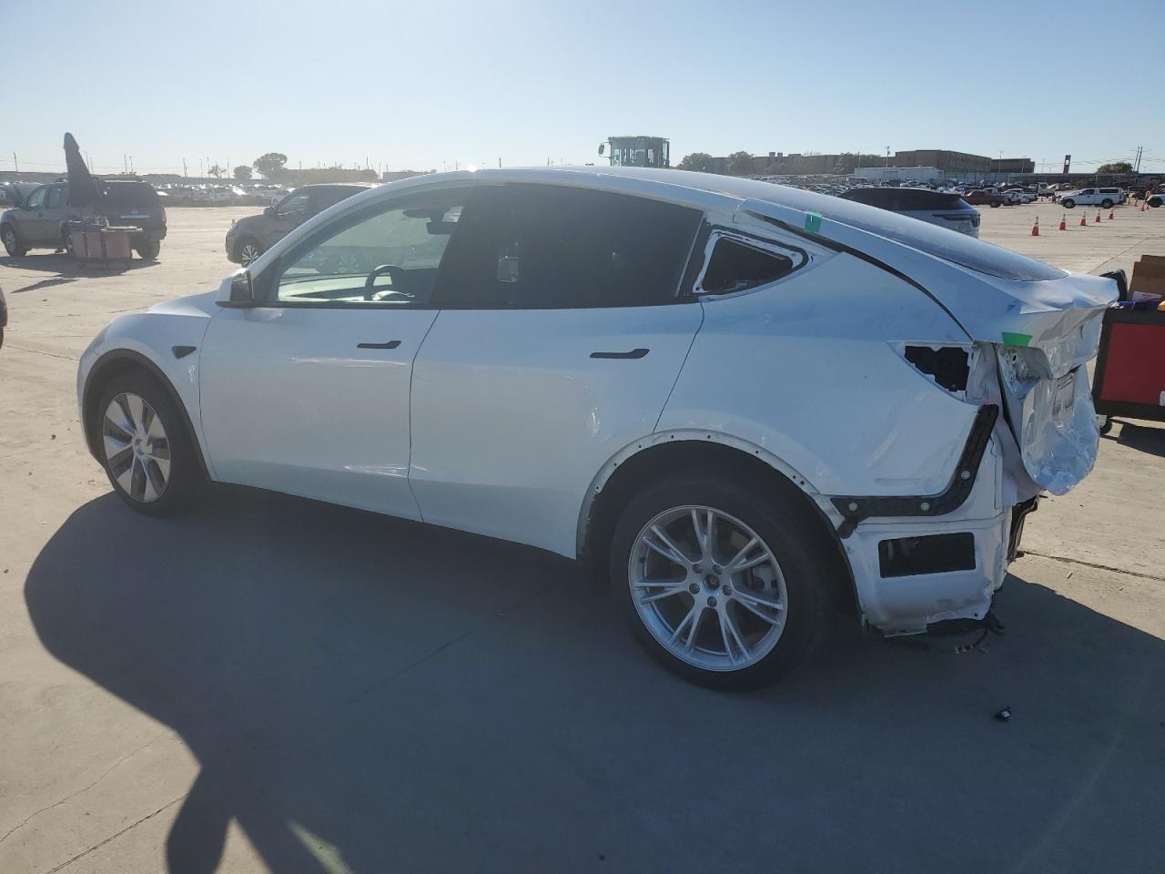 2023 TESLA MODEL Y  VIN:7SAYGDEE6PA173219