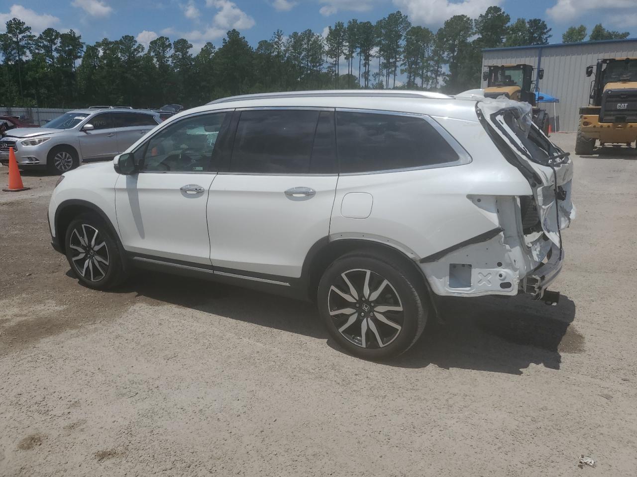 2022 HONDA PILOT TOURING VIN:5FNYF5H63NB004513