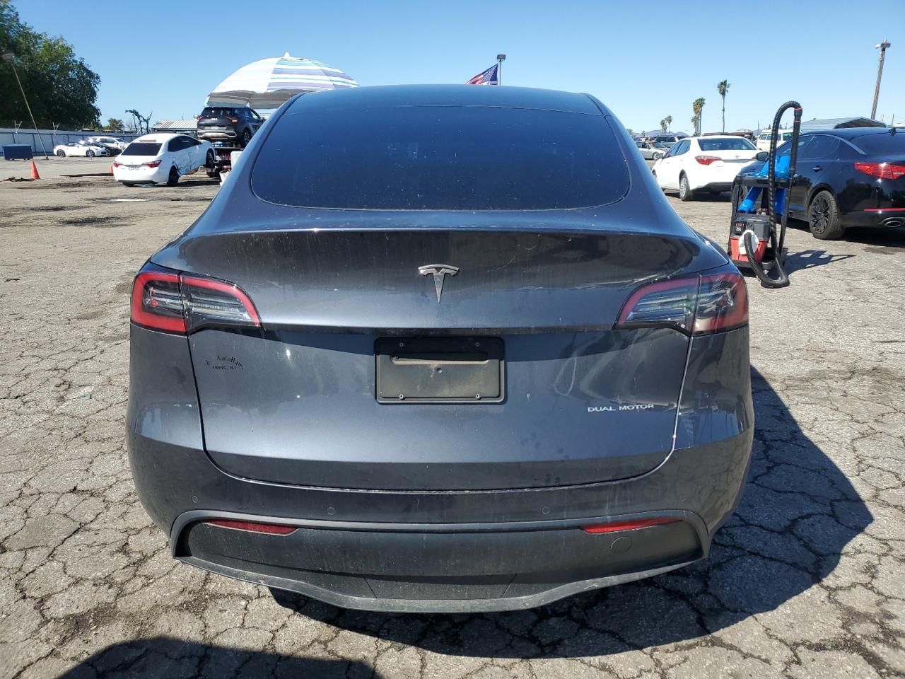 2022 TESLA MODEL Y  VIN:7SAYGDEE1NF391553
