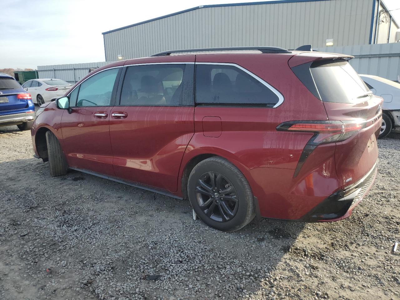 2024 TOYOTA SIENNA XSE VIN:5TDXSKFC4RS112915