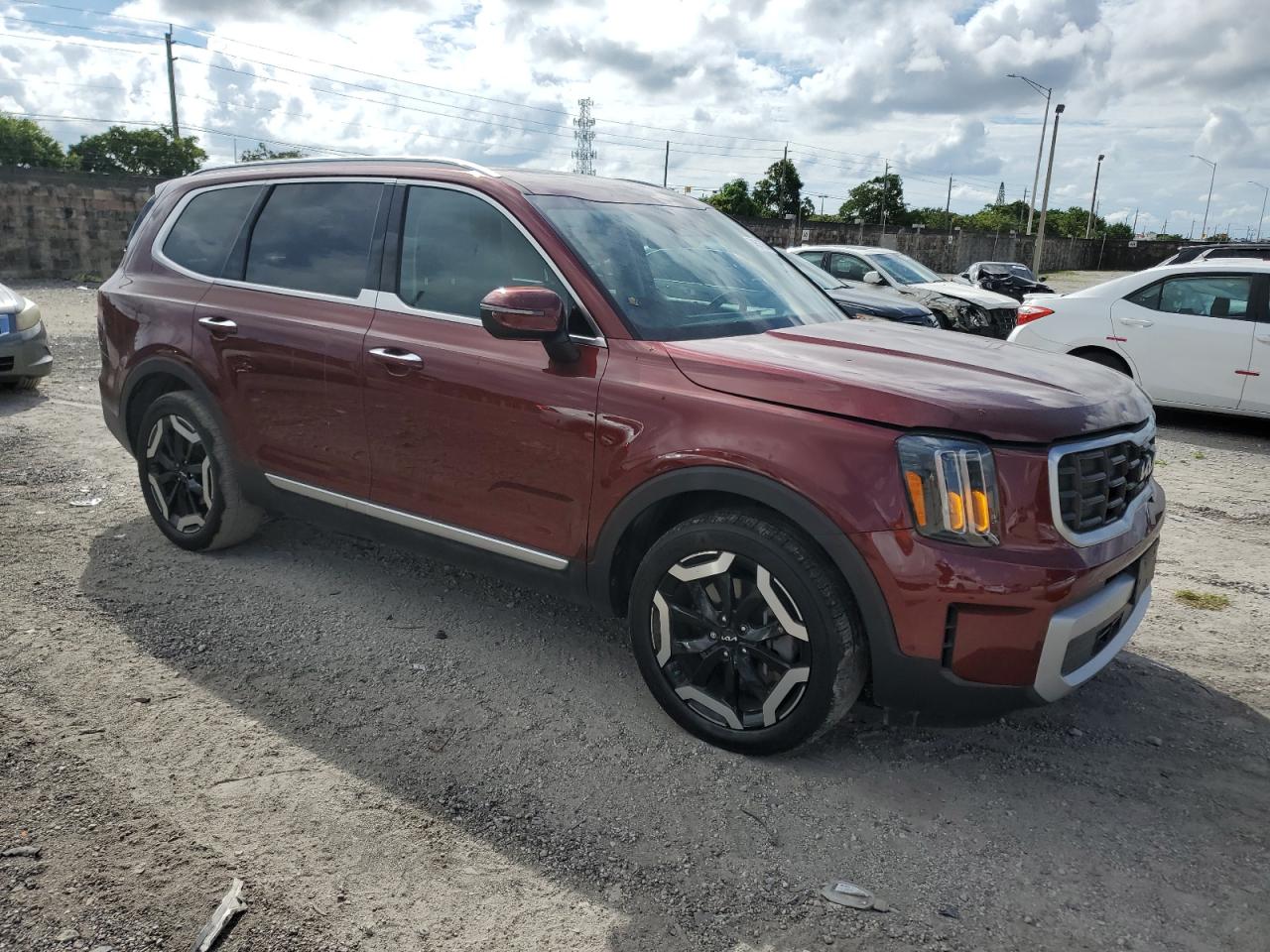 2024 KIA TELLURIDE S VIN:5XYP64GC8RG425963