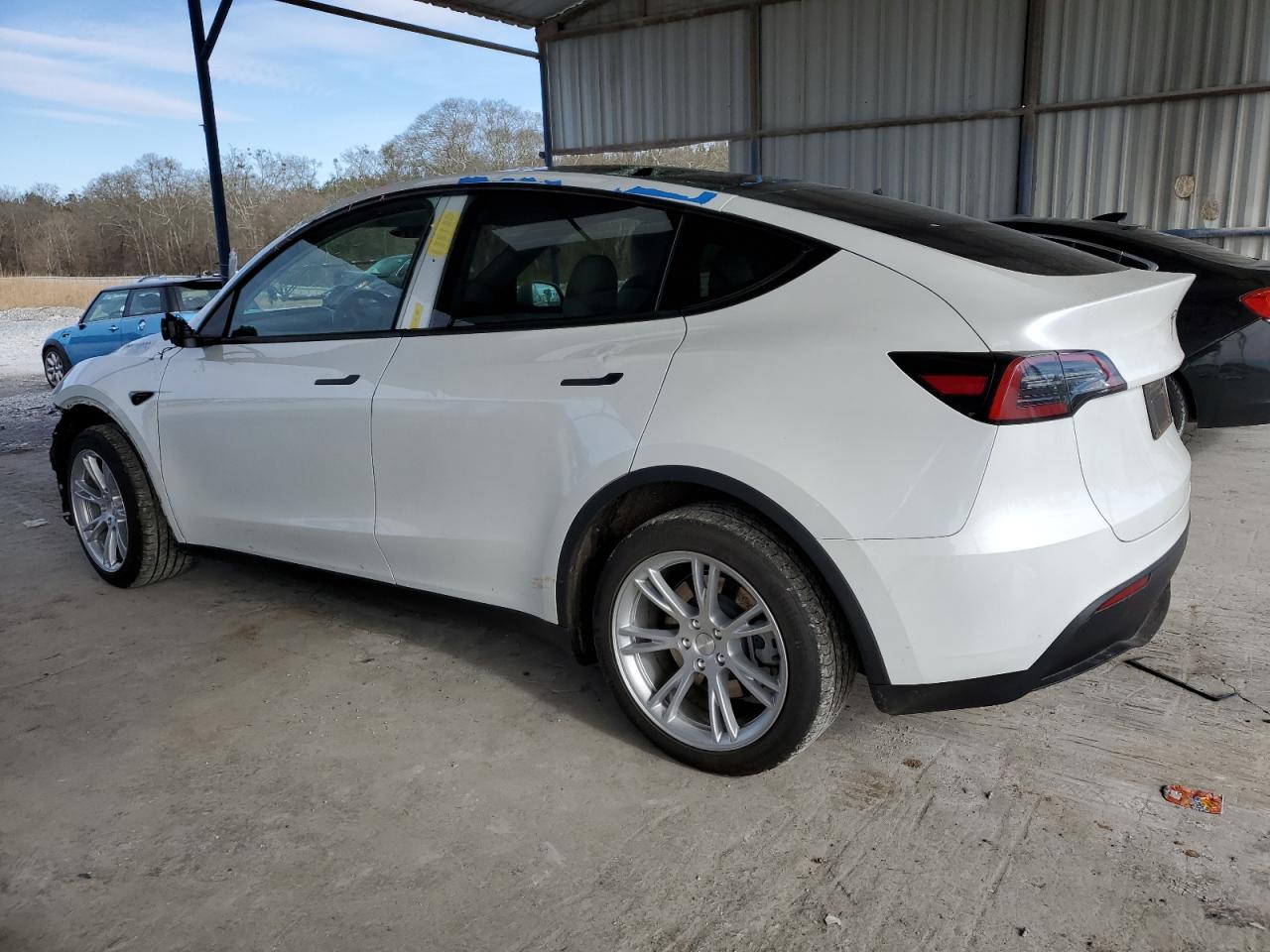 2024 TESLA MODEL Y  VIN:7SAYGDEE9RA225736