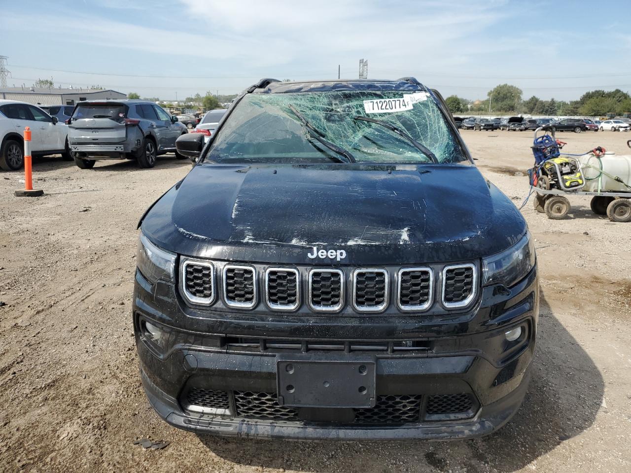 2024 JEEP COMPASS LATITUDE LUX VIN:3C4NJDFN6RT135819