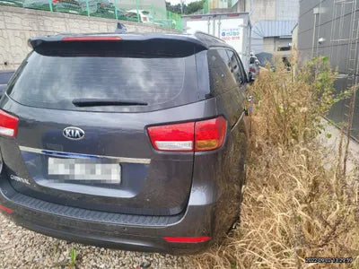 2017 Kia Carnival VIN: