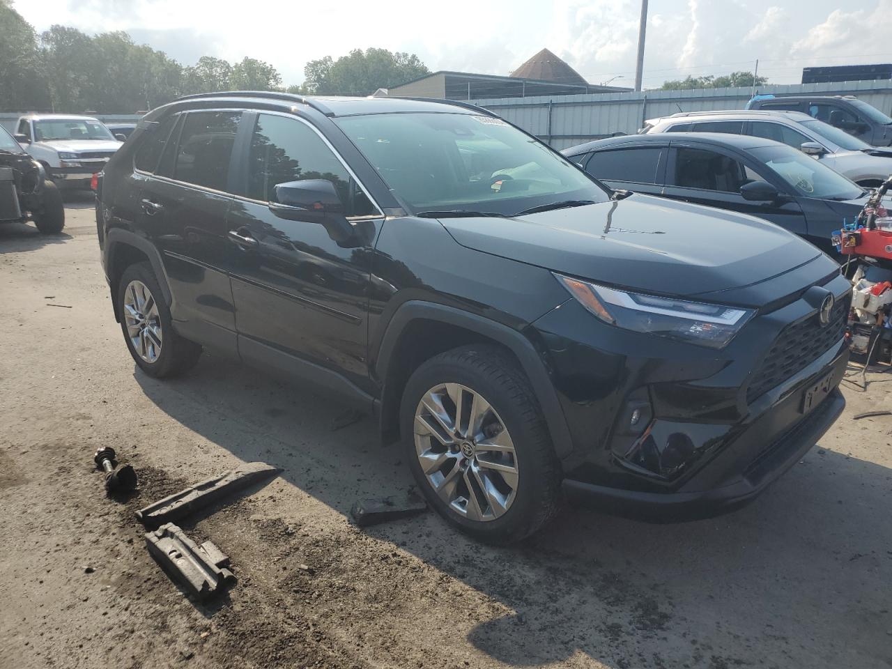 2023 TOYOTA RAV4 XLE PREMIUM VIN:JTMA1RFV6PD095658