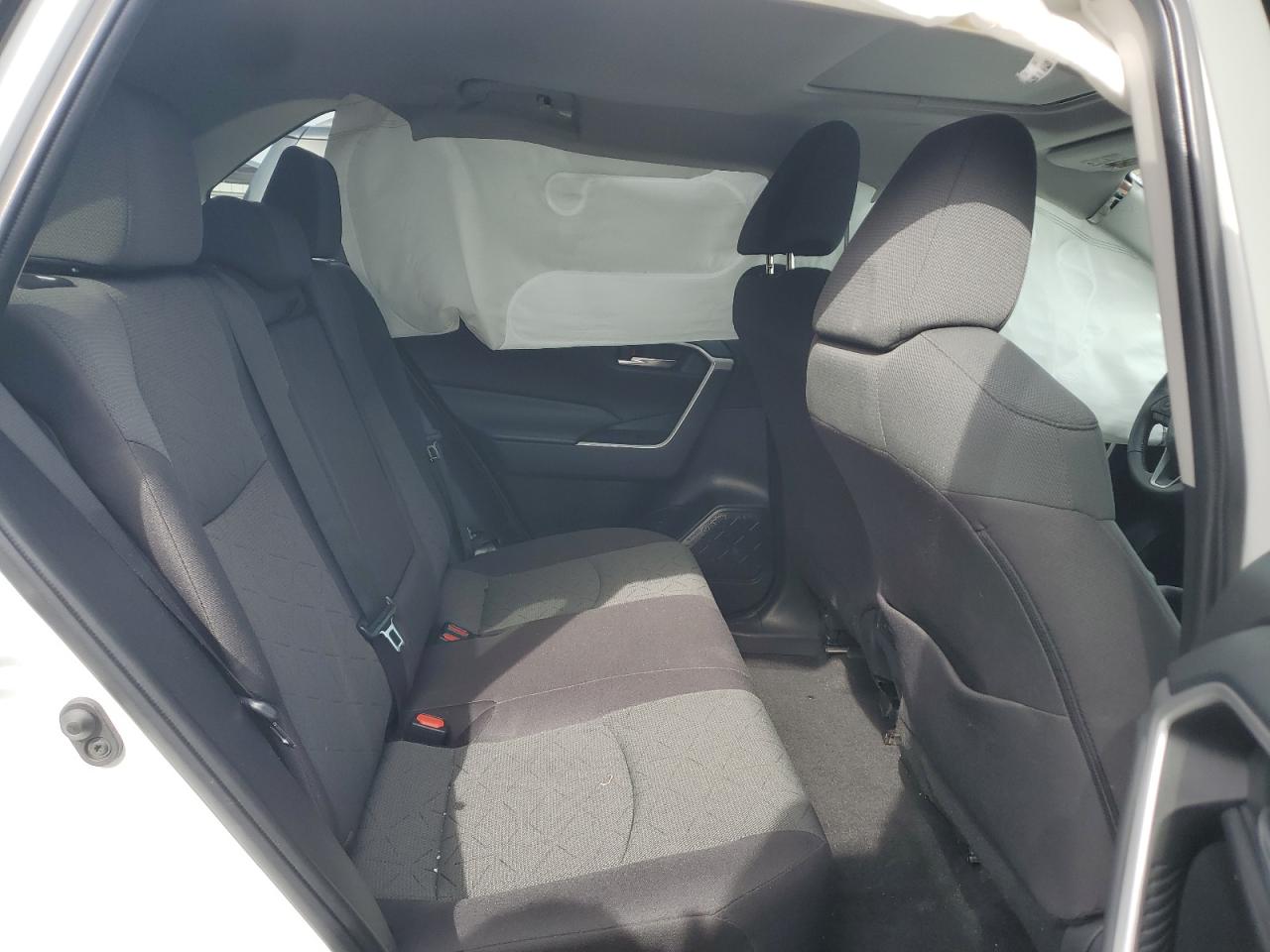 2023 TOYOTA RAV4 XLE VIN:2T3P1RFV9PC390400