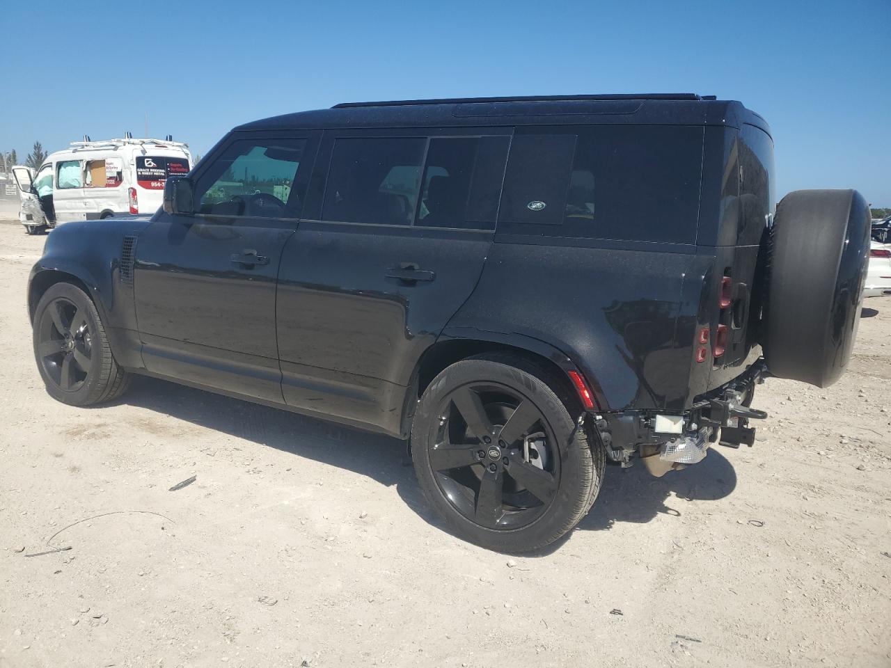 2024 LAND ROVER DEFENDER 110 X-DYNAMIC SE VIN:SALE27EU2R2351734