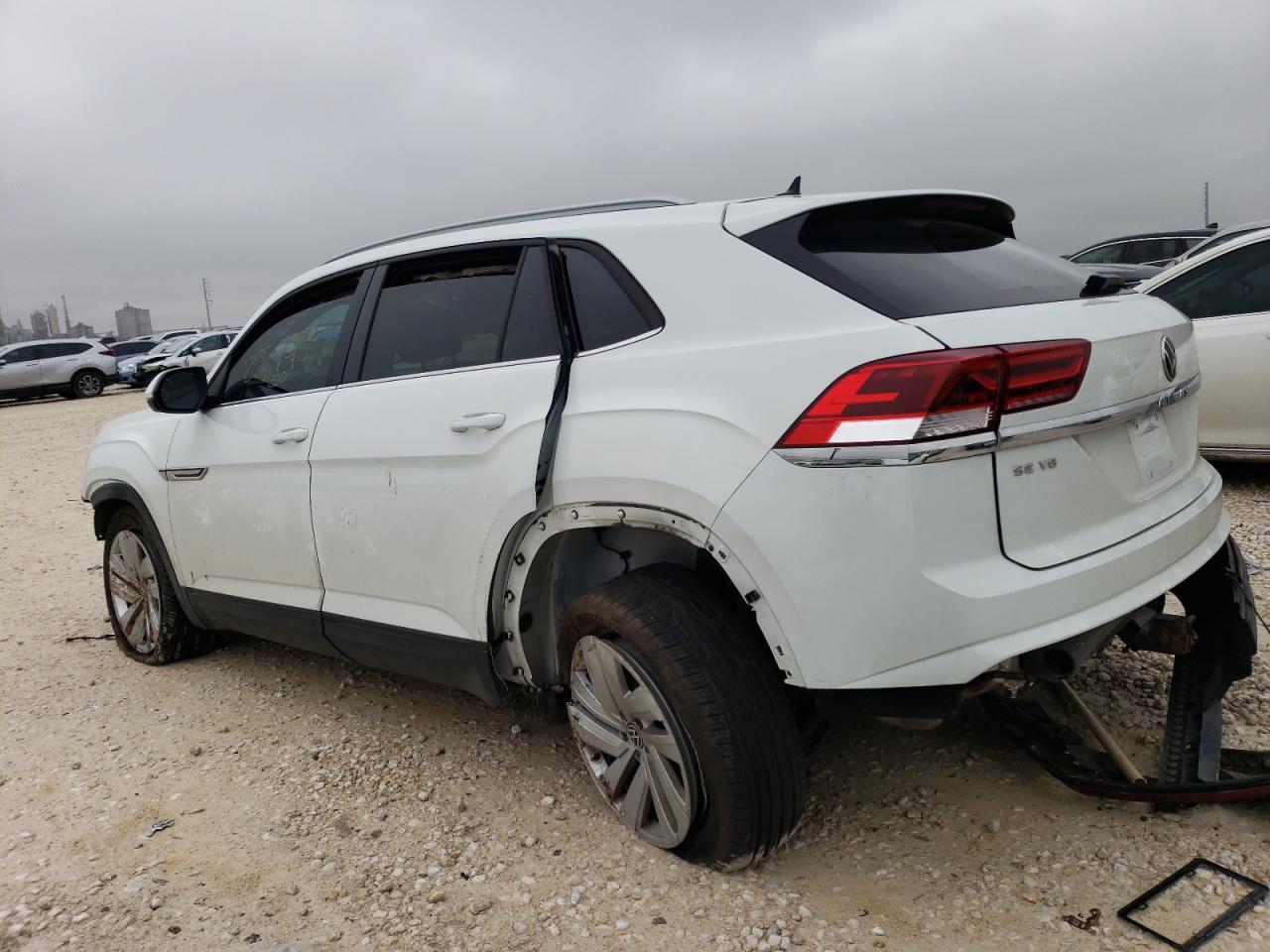 2022 VOLKSWAGEN ATLAS CROSS SPORT SE VIN:1V2KE2CA2NC230041