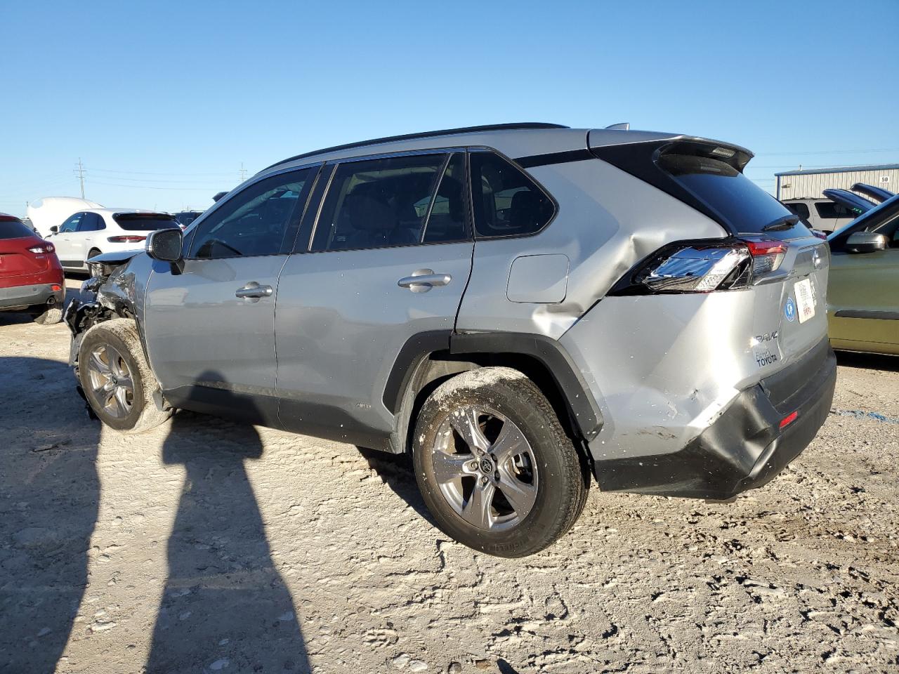 2022 TOYOTA RAV4 XLE VIN:2T3RWRFV2NW137604