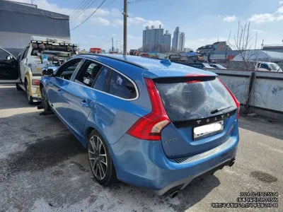 2016 Volvo V60 YV1FWA4BDG1303327 VIN:YV1FWA4BDG1303327