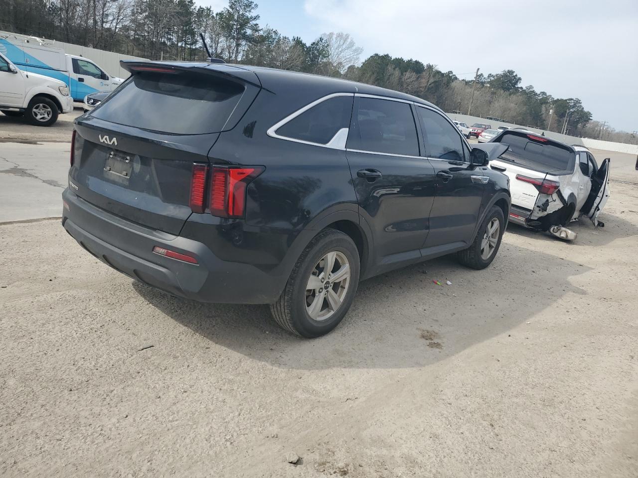 2023 KIA SORENTO LX VIN:5XYRG4LC7PG197740