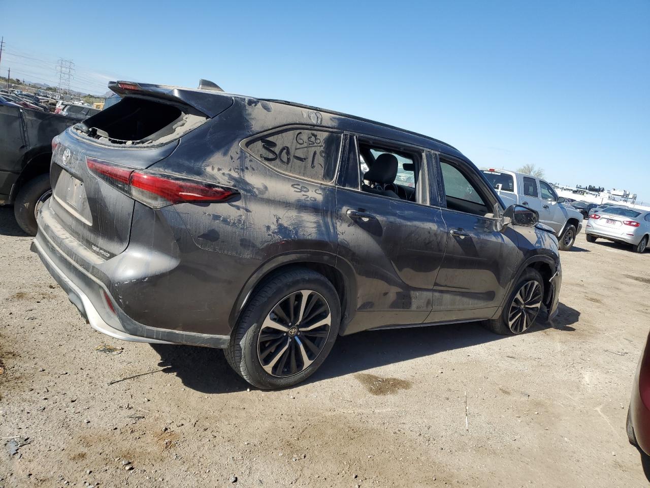 2022 TOYOTA HIGHLANDER XSE VIN:5TDJZRBH9NS164997