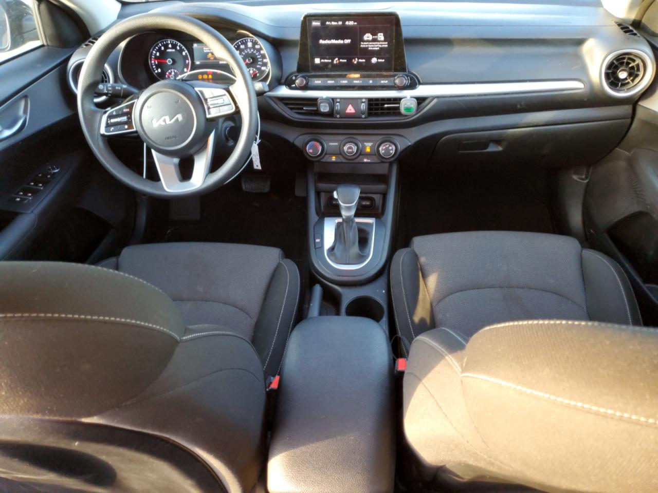 2023 KIA FORTE LX VIN:3KPF24AD5PE686647