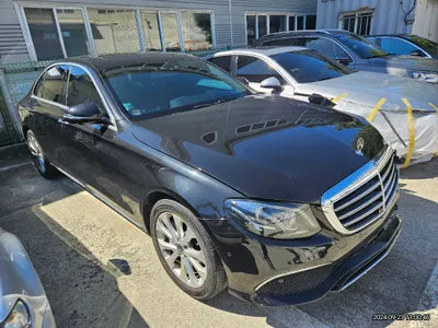 2017 Mercedes-Benz E 300 VIN: