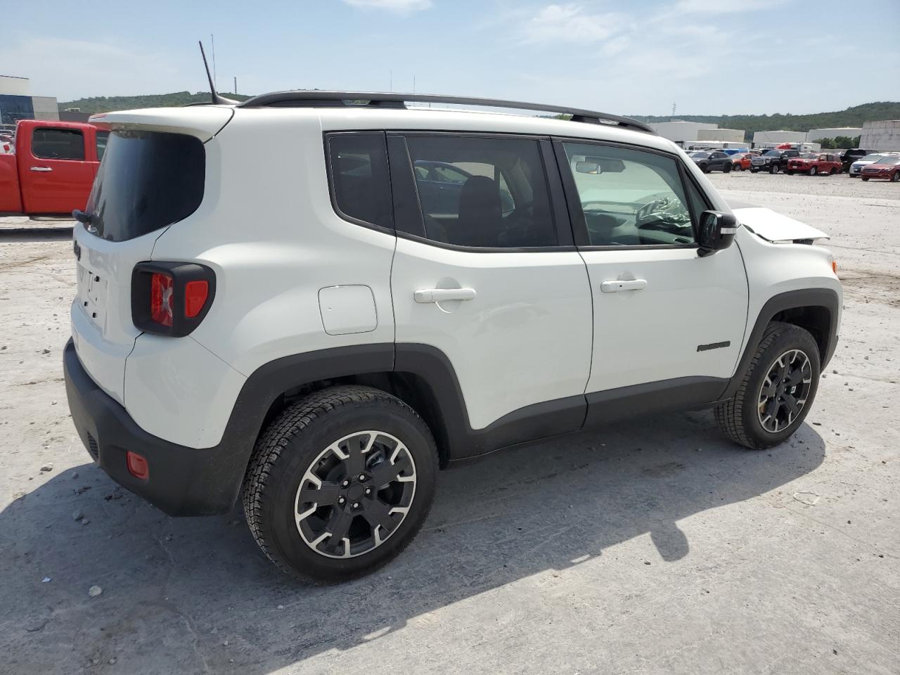 2023 JEEP RENEGADE LATITUDE VIN:ZACNJDB18PPP39764