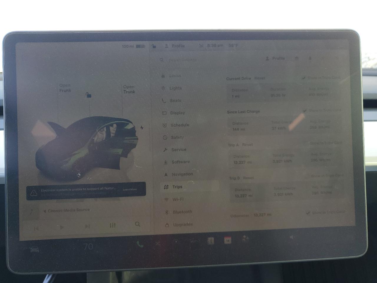 2024 TESLA MODEL Y  VIN:7SAYGDEE9RA268389