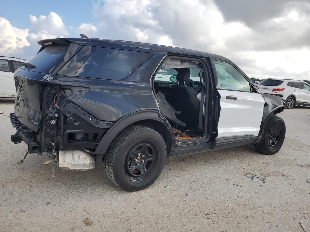 2022 FORD EXPLORER POLICE INTERCEPTOR VIN:1FM5K8AB2NGA47412