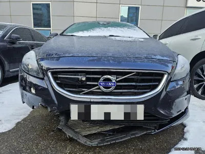 2015 Volvo V40 VIN: