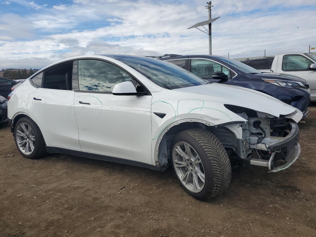 2022 TESLA MODEL Y  VIN:7SAYGAEE4NF362899