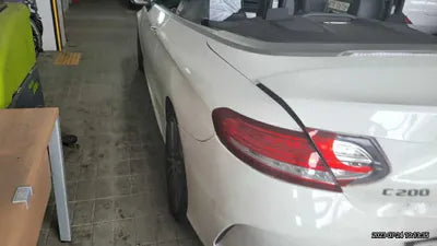 2018 Mercedes-Benz C 200 WDDWK4CB5JF717586 VIN:WDDWK4CB5JF717586