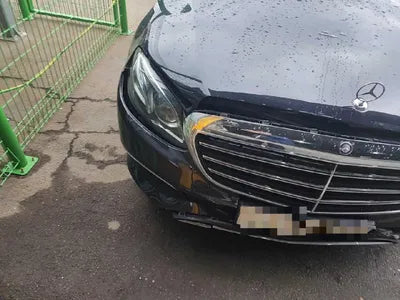 2017 Mercedes-Benz E 220 VIN: