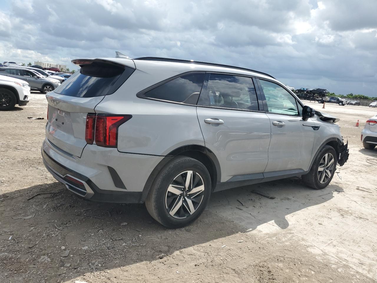 2023 KIA SORENTO EX VIN:5XYRH4LF1PG186661