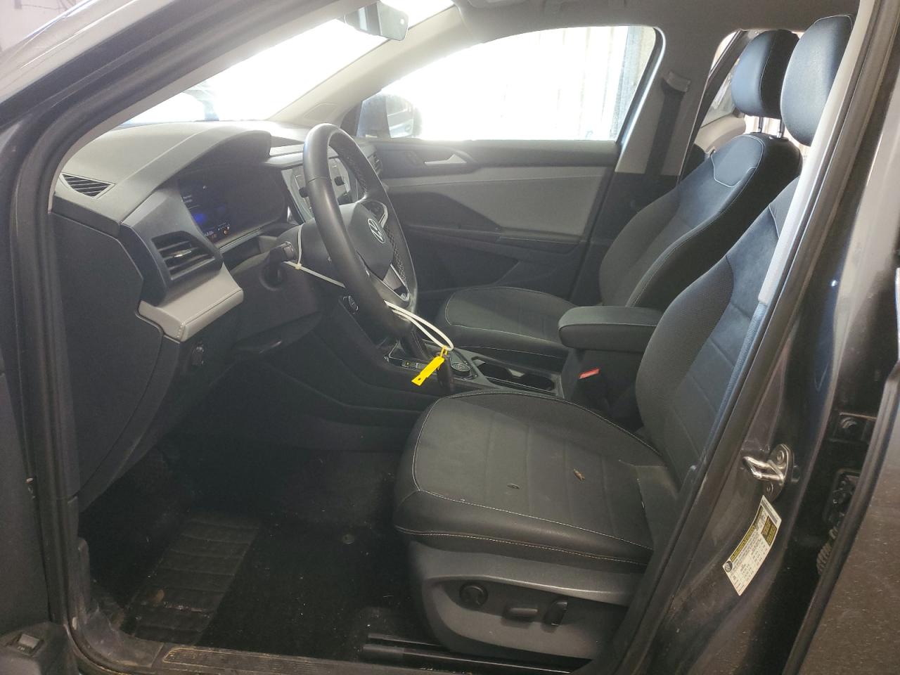 2024 VOLKSWAGEN TAOS SE VIN:3VVUX7B23RM039603