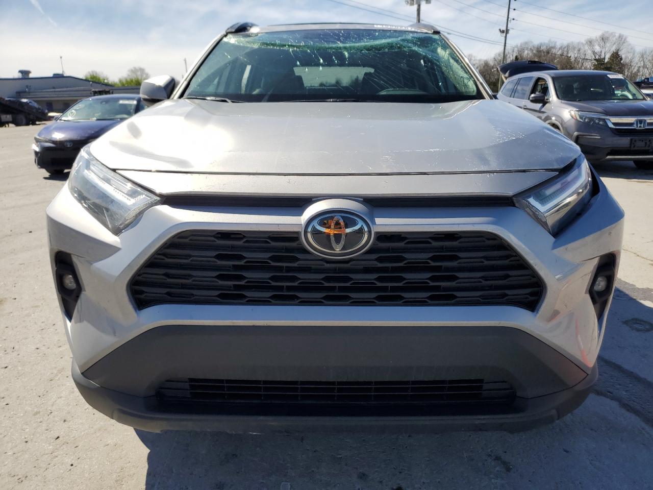 2024 TOYOTA RAV4 XLE PREMIUM VIN:2T3A1RFV9RC400917