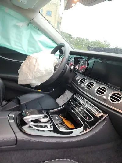 2019 Mercedes-Benz E 220 VIN: